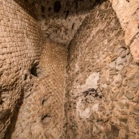 Colosseum House