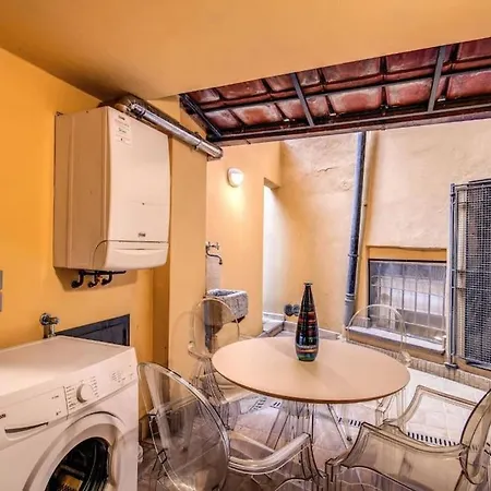 Colosseum House Apartment *