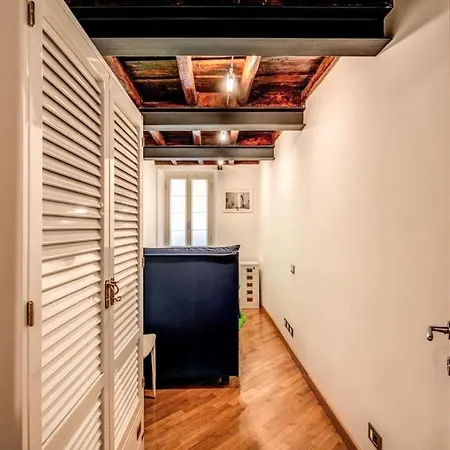 Colosseum House * Rome