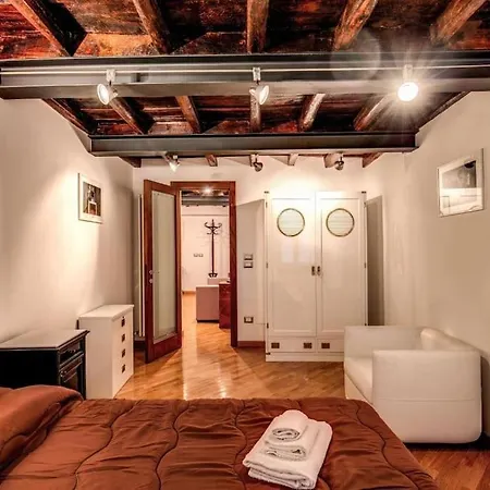 Apartment Colosseum House *
